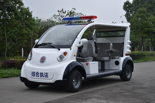 电瓶巡逻车